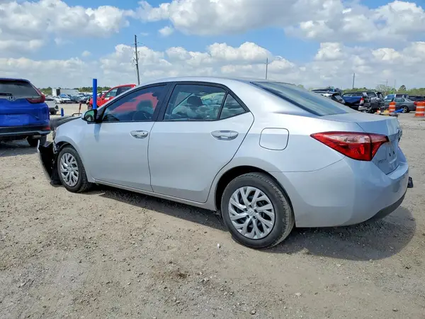 2T1BURHE5JC991978 2018 TOYOTA COROLLA - Image 2