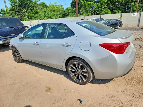 2T1BURHE5KC130057 2019 TOYOTA COROLLA - Image 2