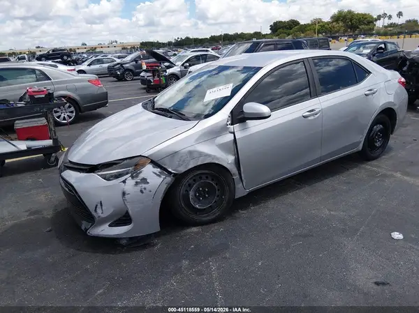 2T1BURHE5KC131208 2019 TOYOTA COROLLA - Image 2