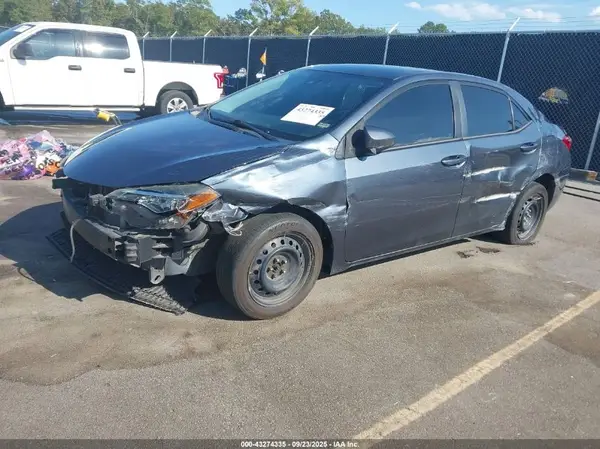 2T1BURHE5KC136229 2019 TOYOTA COROLLA - Image 2