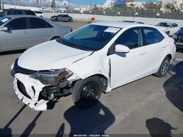 2T1BURHE5KC139308 2019 TOYOTA COROLLA - Image 2