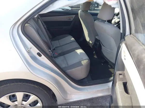 2T1BURHE5KC143875 2019 TOYOTA COROLLA - Image 8