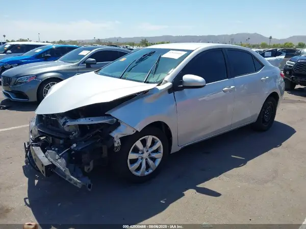 2T1BURHE5KC148848 2019 TOYOTA COROLLA - Image 2