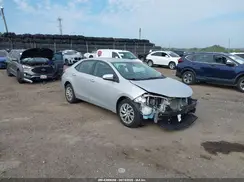 2T1BURHE5KC152365 2019 TOYOTA COROLLA