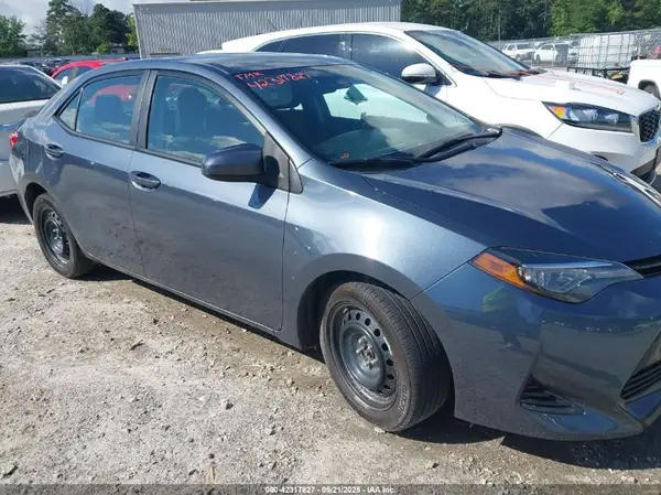 2T1BURHE5KC168453 2019 TOYOTA COROLLA - Image 1