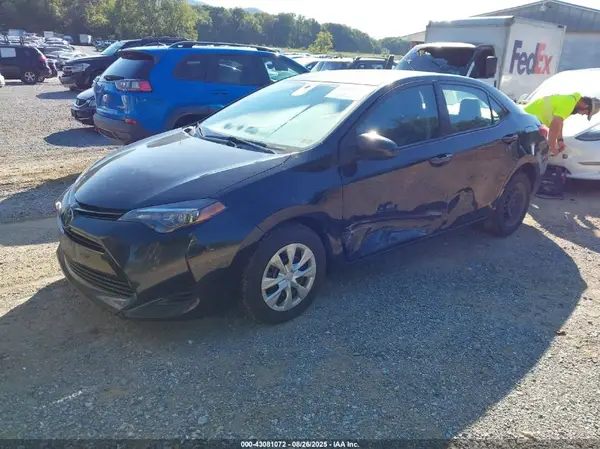 2T1BURHE5KC173152 2019 TOYOTA COROLLA - Image 2