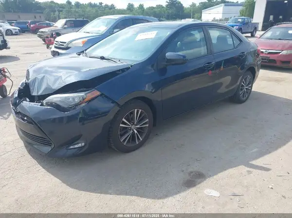 2T1BURHE5KC175502 2019 TOYOTA COROLLA - Image 2
