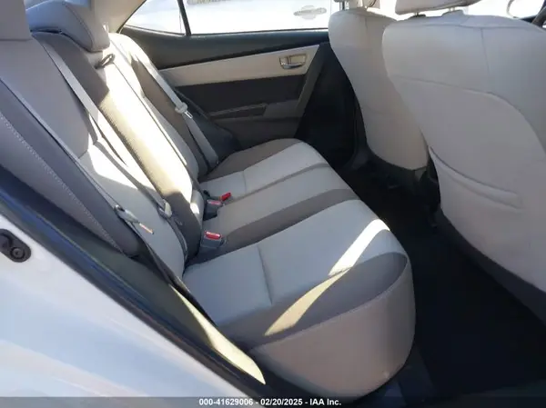 2T1BURHE5KC175774 2019 TOYOTA COROLLA - Image 8