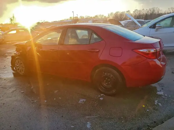 2T1BURHE5KC176570 2019 TOYOTA COROLLA - Image 2