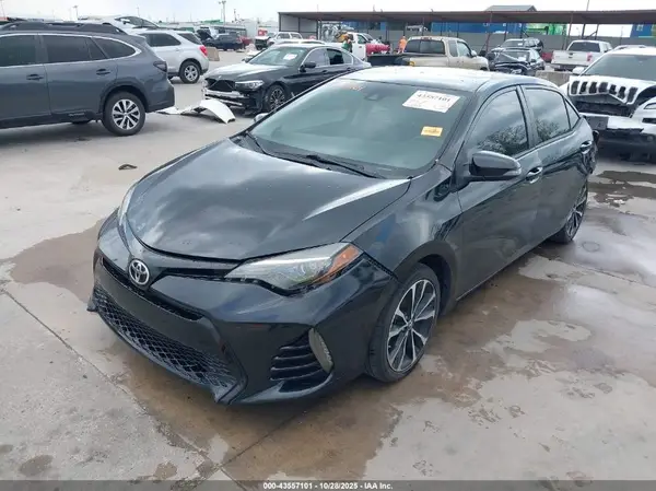2T1BURHE5KC176696 2019 TOYOTA COROLLA - Image 2