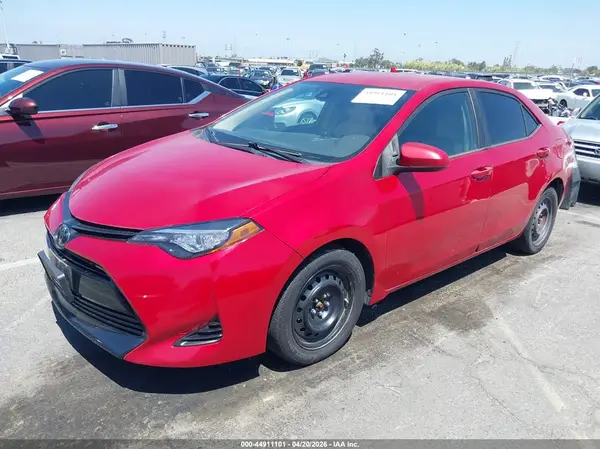 2T1BURHE5KC180568 2019 TOYOTA COROLLA - Image 2