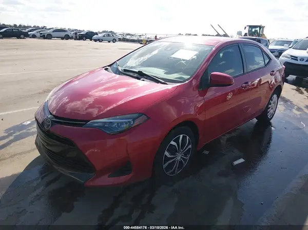 2T1BURHE5KC182028 2019 TOYOTA COROLLA - Image 2