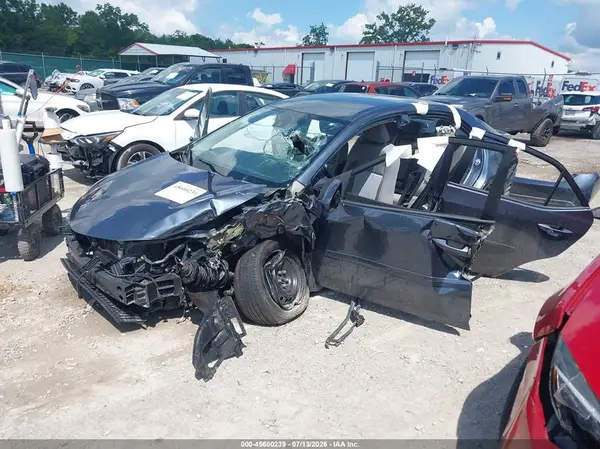 2T1BURHE5KC187472 2019 TOYOTA COROLLA - Image 2