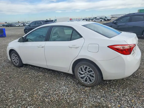 2T1BURHE5KC189576 2019 TOYOTA COROLLA - Image 2