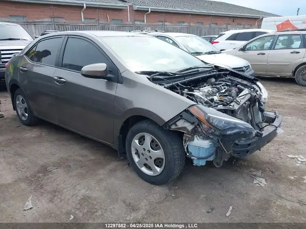 2T1BURHE5KC193272 2019 TOYOTA COROLLA - Image 1
