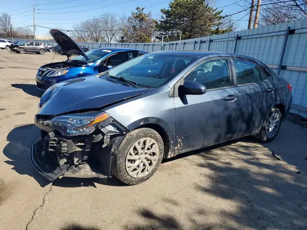 2T1BURHE5KC205114 2019 TOYOTA COROLLA - Image 1