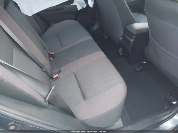 2T1BURHE5KC205744 2019 TOYOTA COROLLA - Image 8