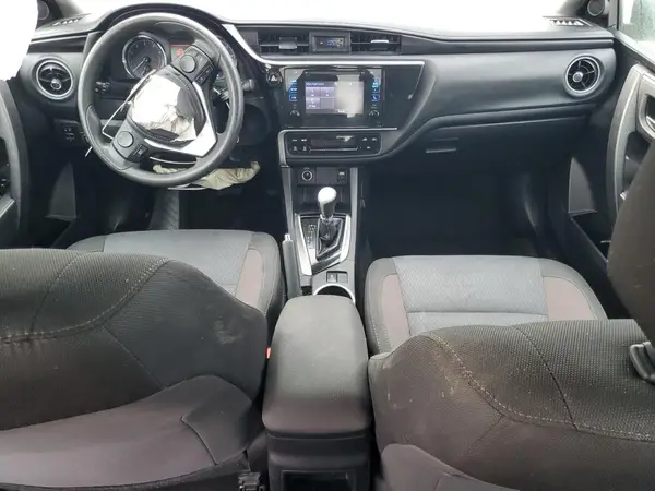 2T1BURHE5KC215674 2019 TOYOTA COROLLA - Image 8