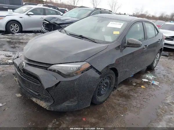 2T1BURHE5KC219384 2019 TOYOTA COROLLA - Image 2
