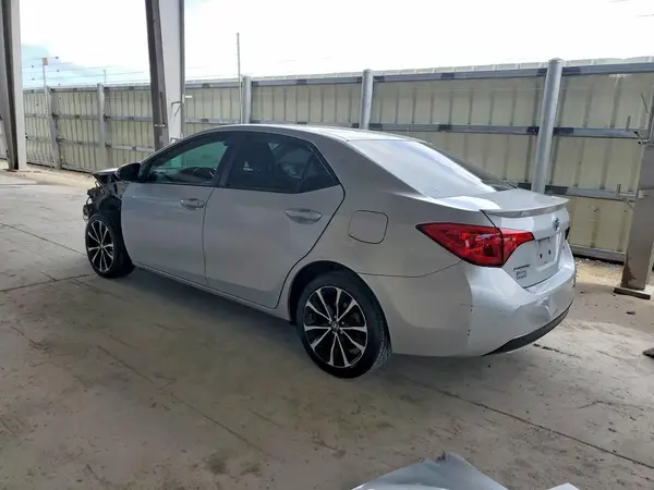 2T1BURHE5KC221944 2019 TOYOTA COROLLA - Image 2