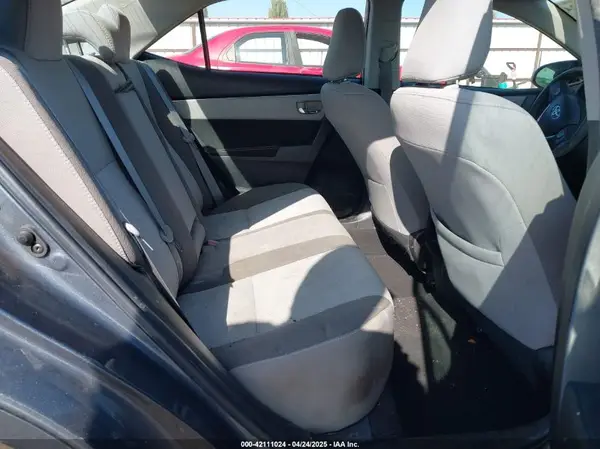 2T1BURHE5KC226237 2019 TOYOTA COROLLA - Image 8