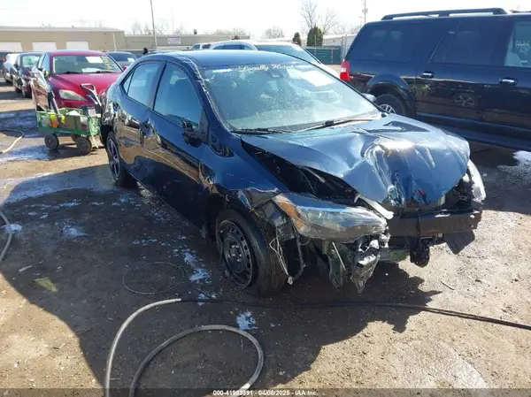2T1BURHE5KC229381 2019 TOYOTA COROLLA - Image 1