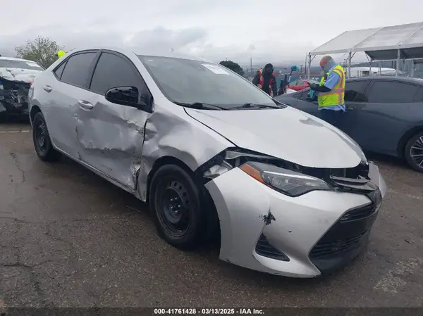 2T1BURHE5KC239392 2019 TOYOTA COROLLA - Image 1
