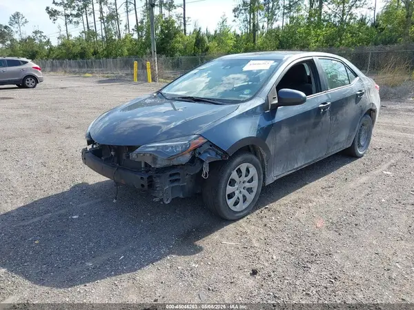 2T1BURHE5KC240932 2019 TOYOTA COROLLA - Image 2