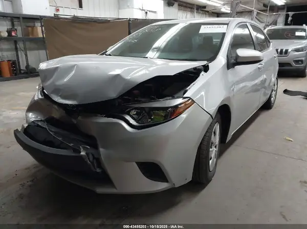 2T1BURHE6GC504196 2016 TOYOTA COROLLA - Image 2
