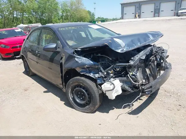 2T1BURHE6GC638075 2016 TOYOTA COROLLA - Image 1