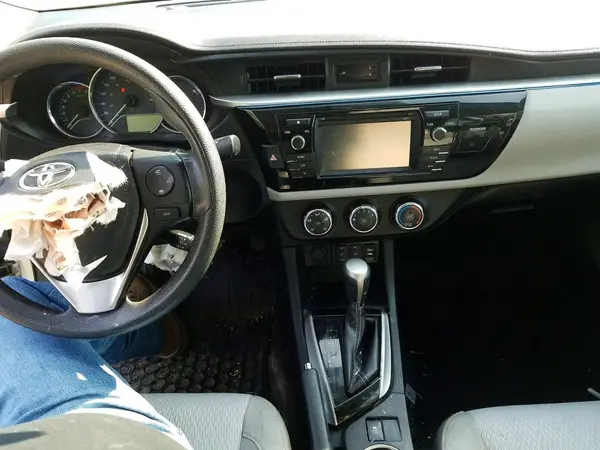 2T1BURHE6GC641557 2016 TOYOTA COROLLA - Image 8