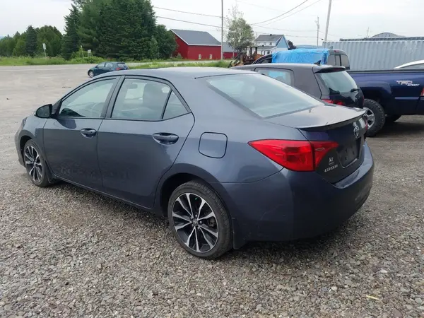 2T1BURHE6HC747072 2017 TOYOTA COROLLA - Image 2