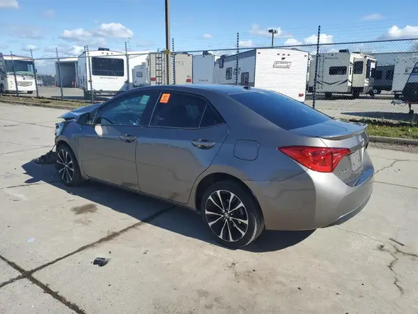 2T1BURHE6HC748304 2017 TOYOTA COROLLA - Image 2