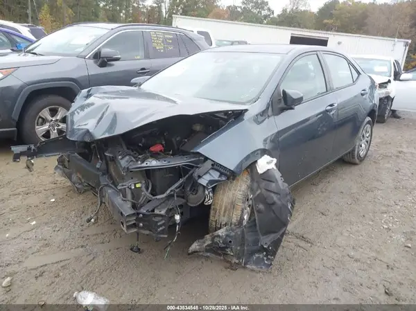 2T1BURHE6HC752028 2017 TOYOTA COROLLA - Image 2