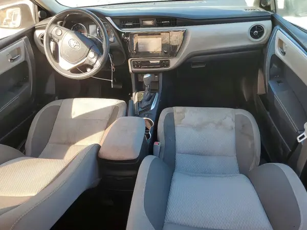 2T1BURHE6HC765667 2017 TOYOTA COROLLA - Image 8