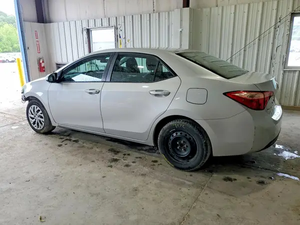 2T1BURHE6HC767113 2017 TOYOTA COROLLA - Image 2