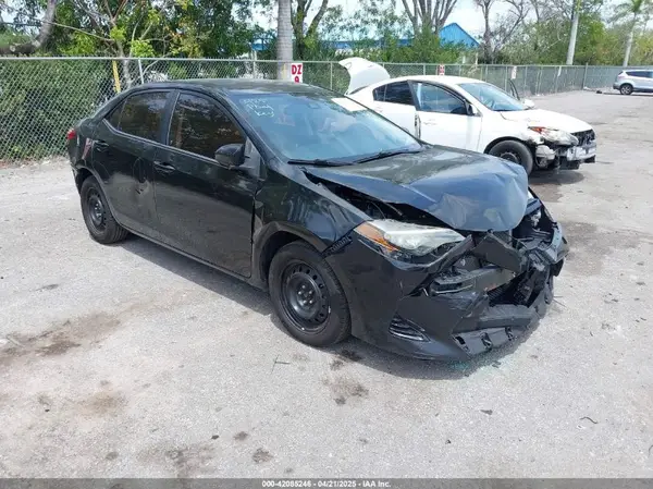 2T1BURHE6HC767192 2017 TOYOTA COROLLA - Image 1