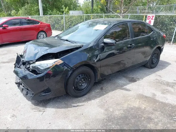 2T1BURHE6HC767192 2017 TOYOTA COROLLA - Image 2