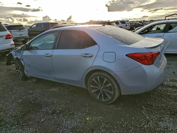 2T1BURHE6HC769198 2017 TOYOTA COROLLA - Image 2