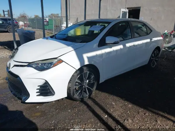 2T1BURHE6HC770982 2017 TOYOTA COROLLA - Image 2