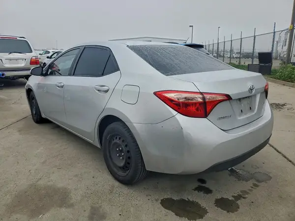 2T1BURHE6HC779567 2017 TOYOTA COROLLA - Image 2