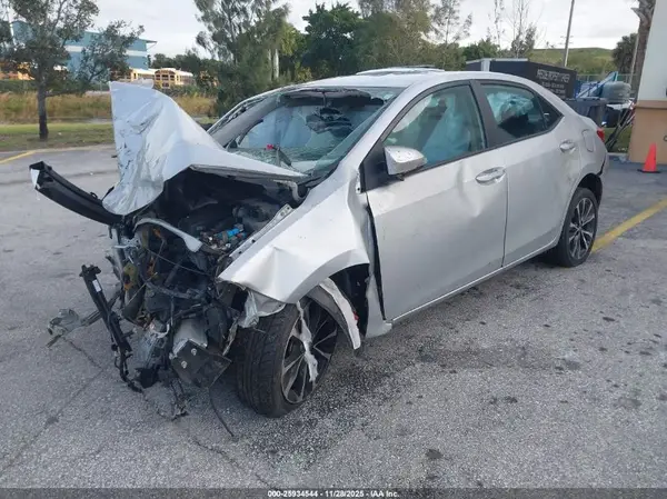 2T1BURHE6HC783795 2017 TOYOTA COROLLA - Image 2