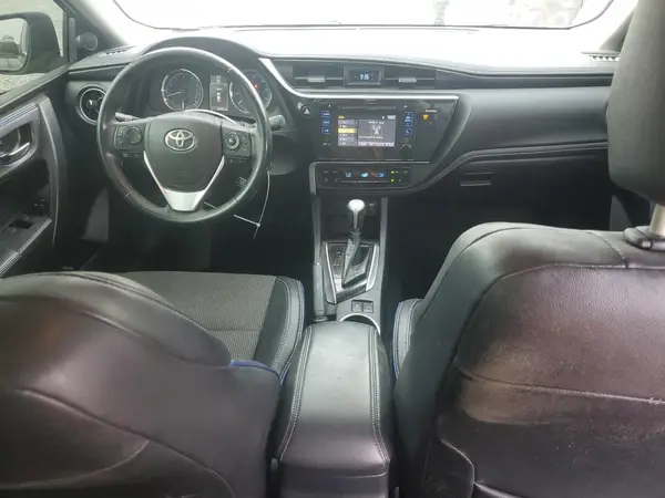2T1BURHE6HC785773 2017 TOYOTA COROLLA - Image 8