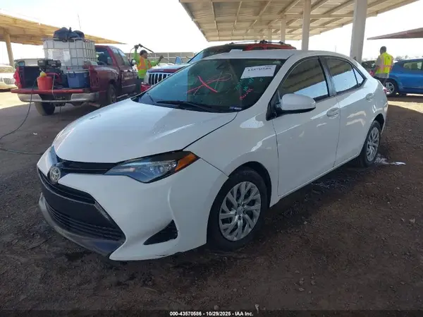 2T1BURHE6HC791251 2017 TOYOTA COROLLA - Image 2