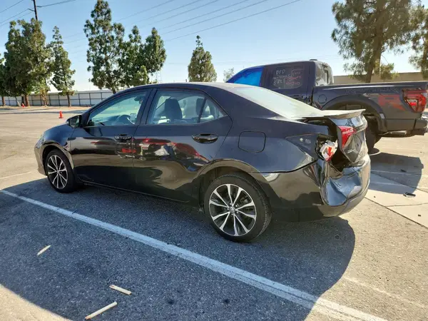 2T1BURHE6HC803253 2017 TOYOTA COROLLA - Image 2