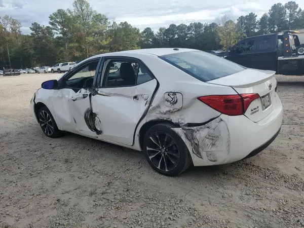 2T1BURHE6HC808842 2017 TOYOTA COROLLA - Image 2