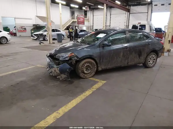 2T1BURHE6HC811546 2017 TOYOTA COROLLA - Image 2