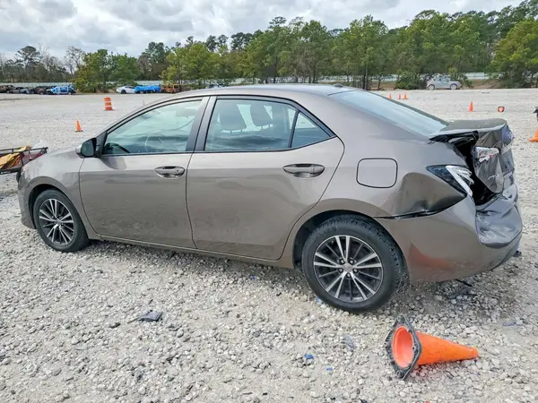 2T1BURHE6HC815208 2017 TOYOTA COROLLA - Image 2