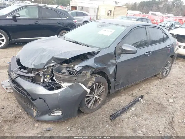 2T1BURHE6HC815905 2017 TOYOTA COROLLA - Image 2