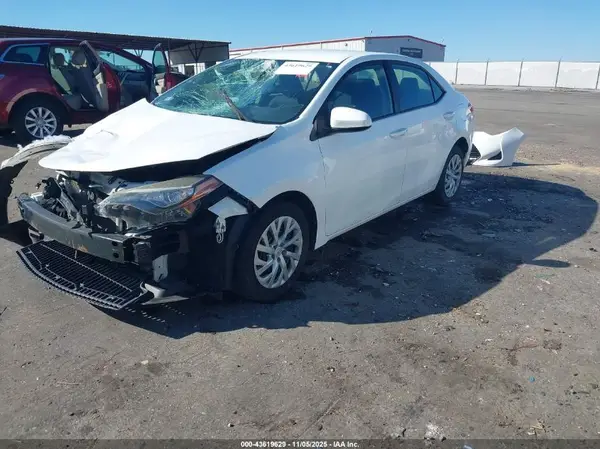 2T1BURHE6HC817881 2017 TOYOTA COROLLA - Image 2